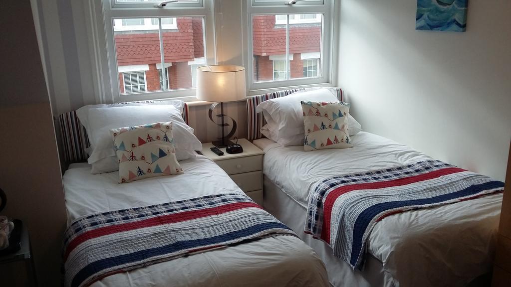 Cambridge House Guest House Eastbourne Room photo
